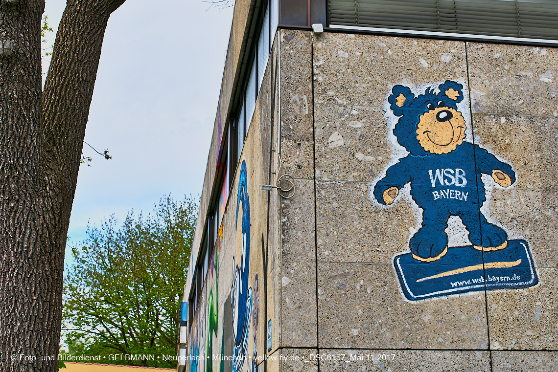 21.03.2017 - Abrissbaustelle Quiddezentrum in Neuperlach